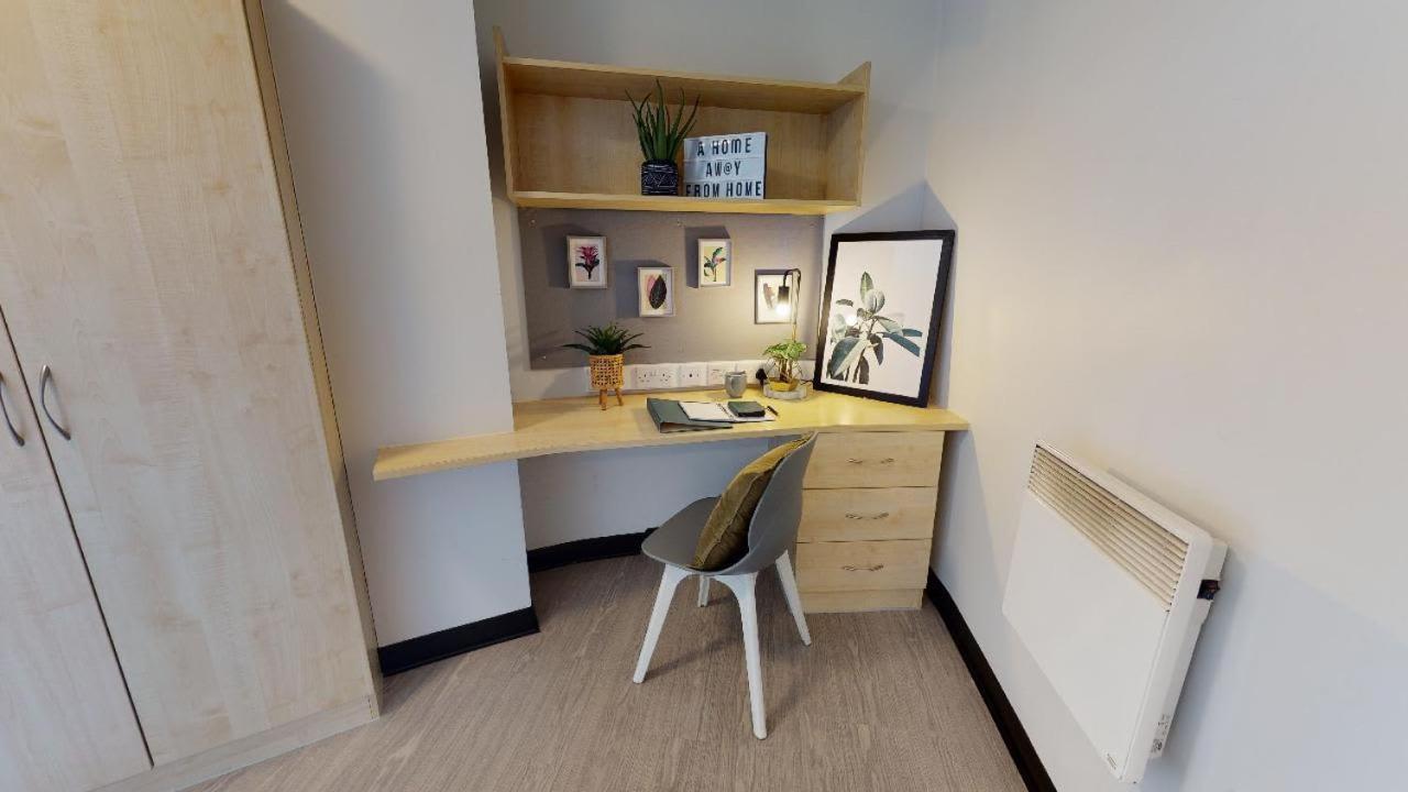 Apartment Explore From Your Ensuite Oasis At Iq Exchange
